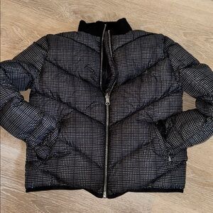Elegant Margaret O’leary Black Checkered Women's Puffer Jacket
